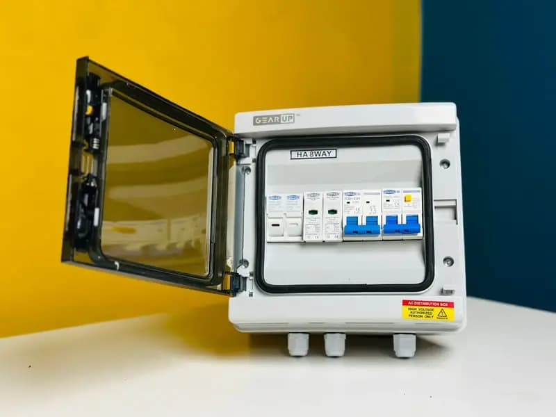 GearUP AC Distribution Box 8 Way (1 in 1 out)