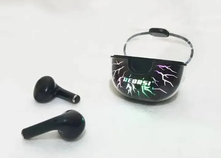 Recrsi RE E-70 RGB Gaming Earbuds