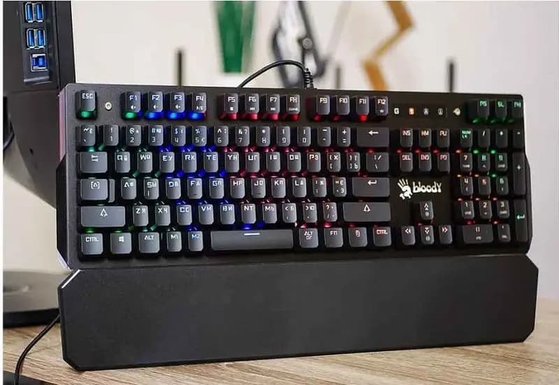 Bloody B885N Light Strike Optical Technology RGB Mechanical Gaming Keyboard (Red-blue Switch)